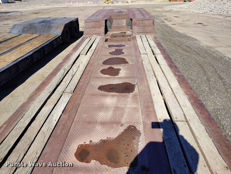 image for item DV6707 1993 Atoka 22 FNE 50 3 lowboy equipment trailer