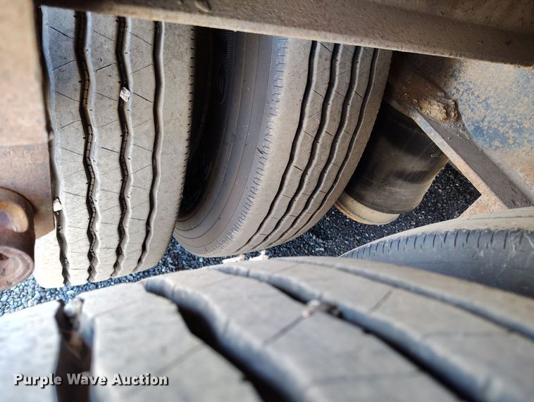 image for item DV6707 1993 Atoka 22 FNE 50 3 lowboy equipment trailer