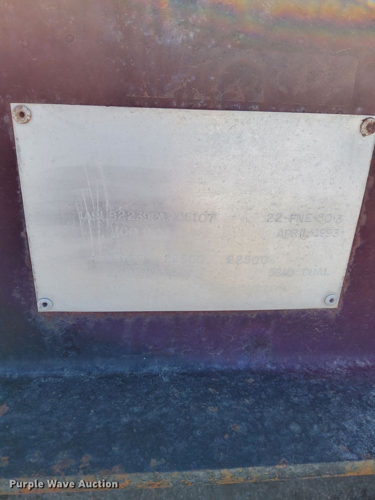 image for item DV6707 1993 Atoka 22 FNE 50 3 lowboy equipment trailer