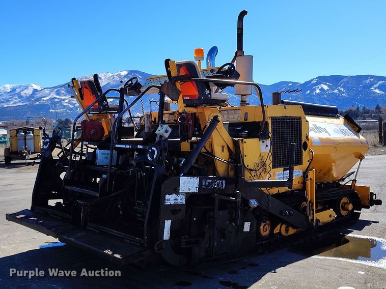 image for item DV6708 2004 LeeBoy L8816 T paver