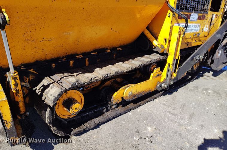 image for item DV6708 2004 LeeBoy L8816 T paver