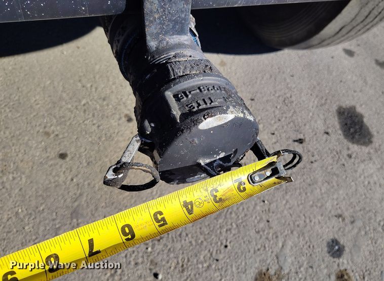 image for item DV6711 1992 International 4900 oil distributor truck