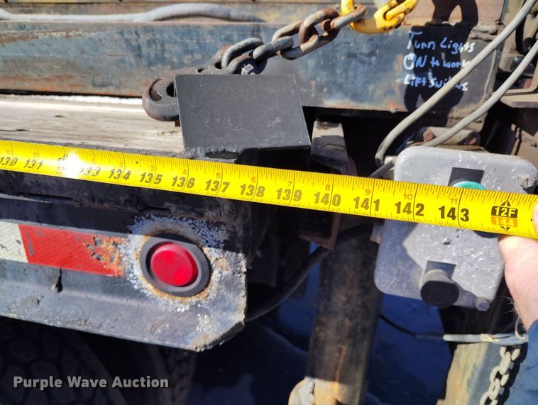 image for item DV6712 1986 International  1754 pothole patcher truck