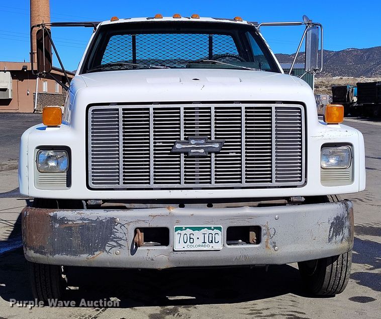 image for item DV6713 1995 Chevrolet Kodiak C5500 flatbed truck