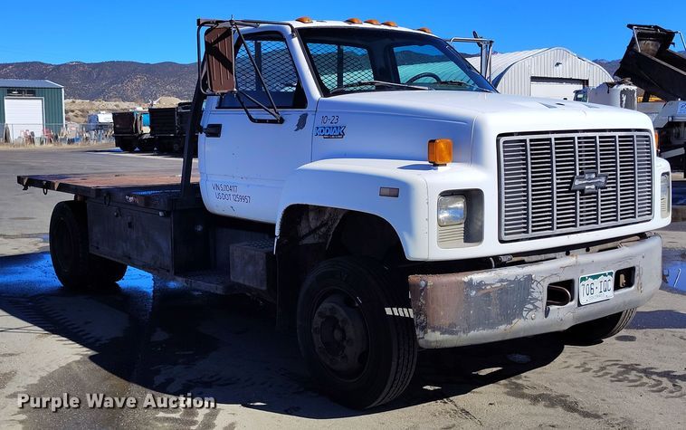image for item DV6713 1995 Chevrolet Kodiak C5500 flatbed truck