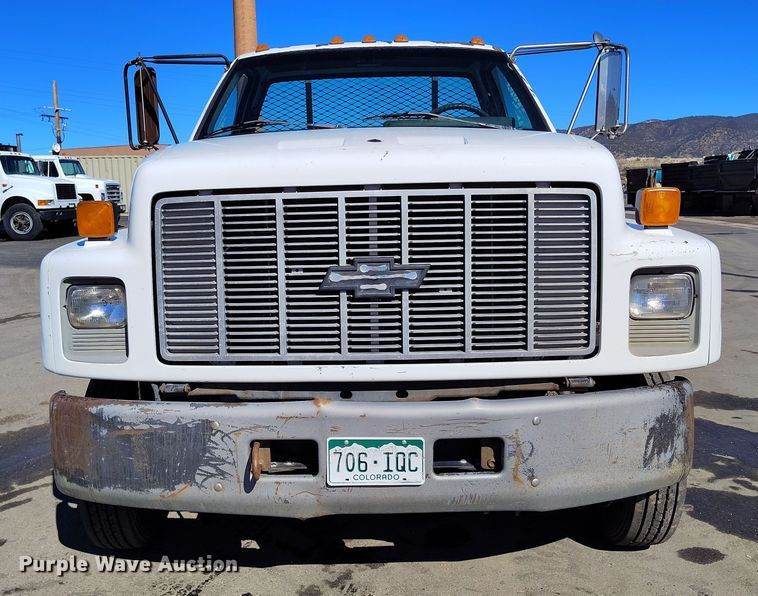 image for item DV6713 1995 Chevrolet Kodiak C5500 flatbed truck