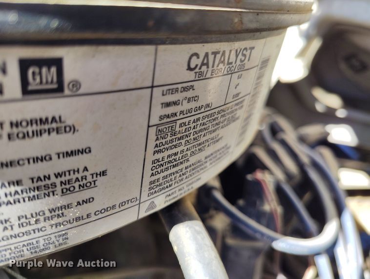 image for item DV6713 1995 Chevrolet Kodiak C5500 flatbed truck