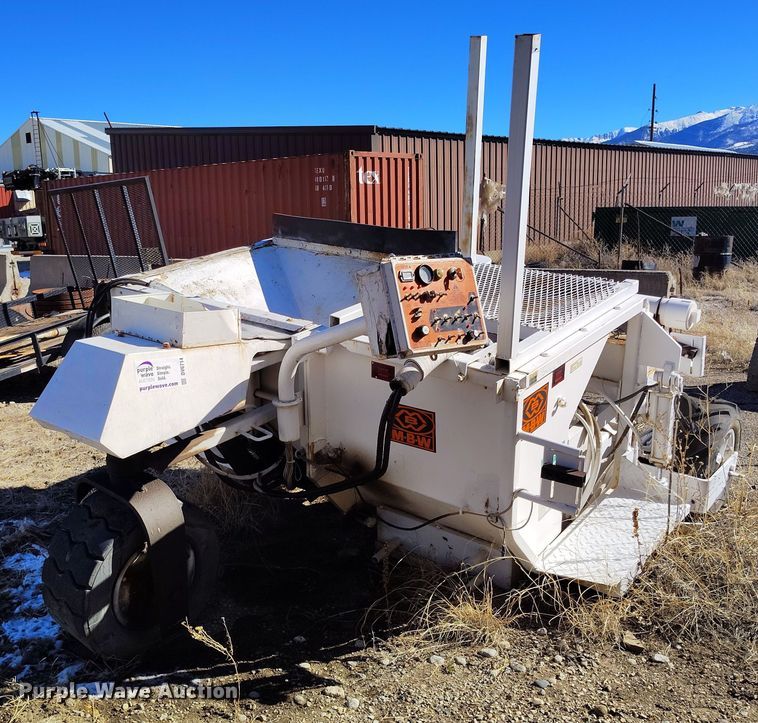 image for item DV6714 MBW CG100 curb machine