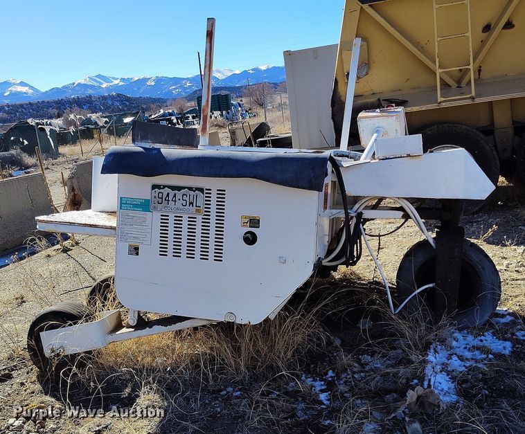 image for item DV6714 MBW CG100 curb machine