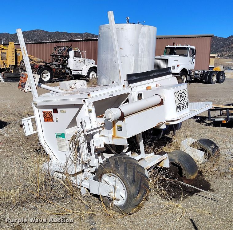 image for item DV6714 MBW CG100 curb machine