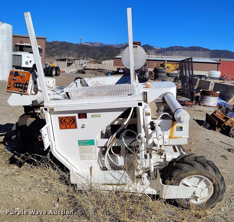 image for item DV6714 MBW CG100 curb machine