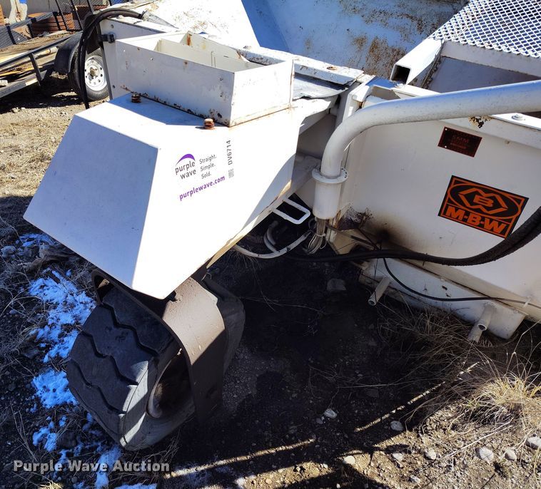 image for item DV6714 MBW CG100 curb machine