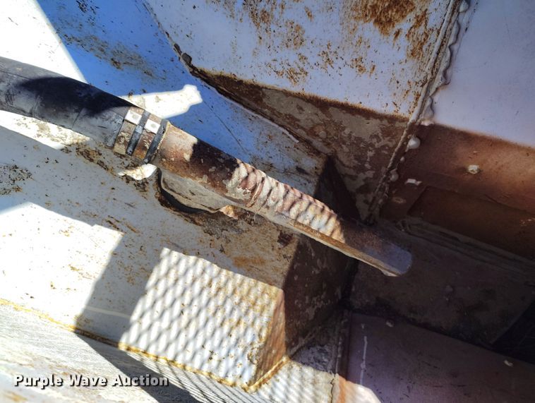 image for item DV6714 MBW CG100 curb machine