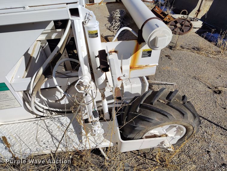 image for item DV6714 MBW CG100 curb machine