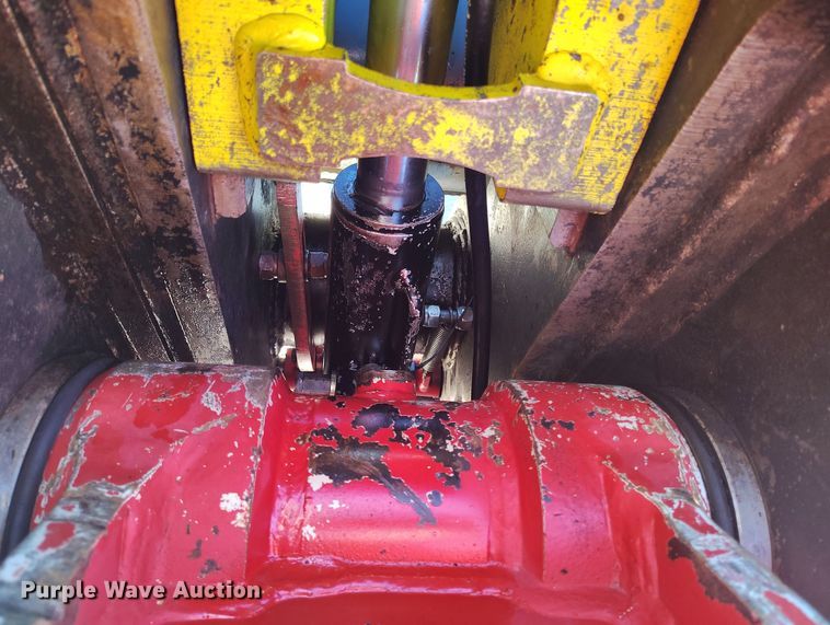 image for item DV6718 2015 Link-Belt 300X4 excavator