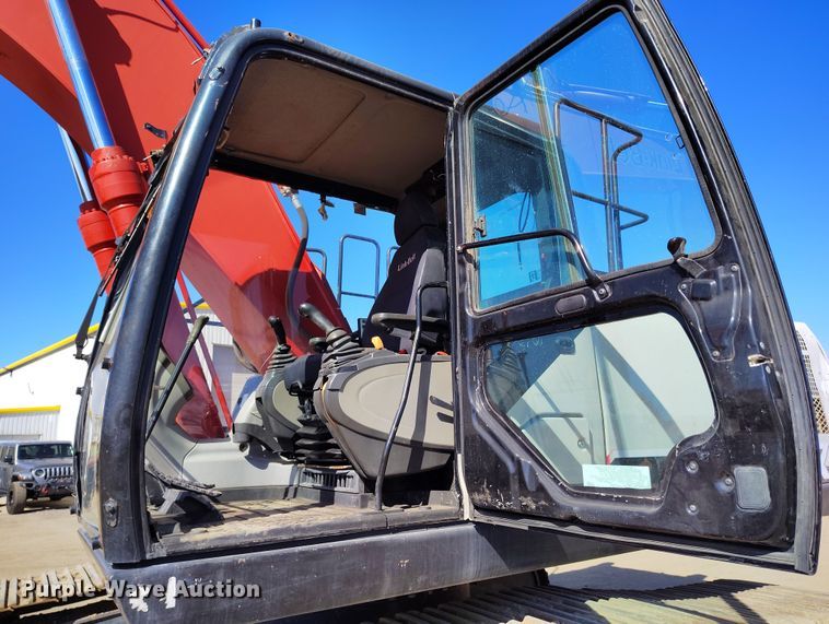 image for item DV6718 2015 Link-Belt 300X4 excavator