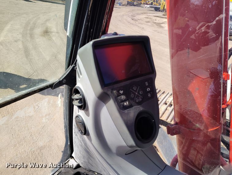 image for item DV6718 2015 Link-Belt 300X4 excavator