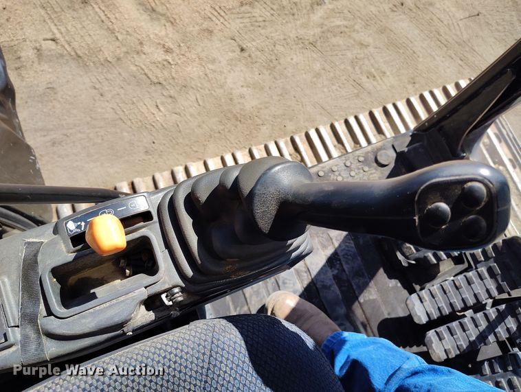 image for item DV6718 2015 Link-Belt 300X4 excavator