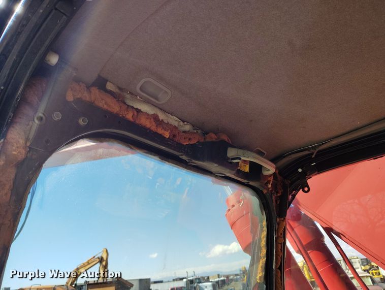 image for item DV6718 2015 Link-Belt 300X4 excavator