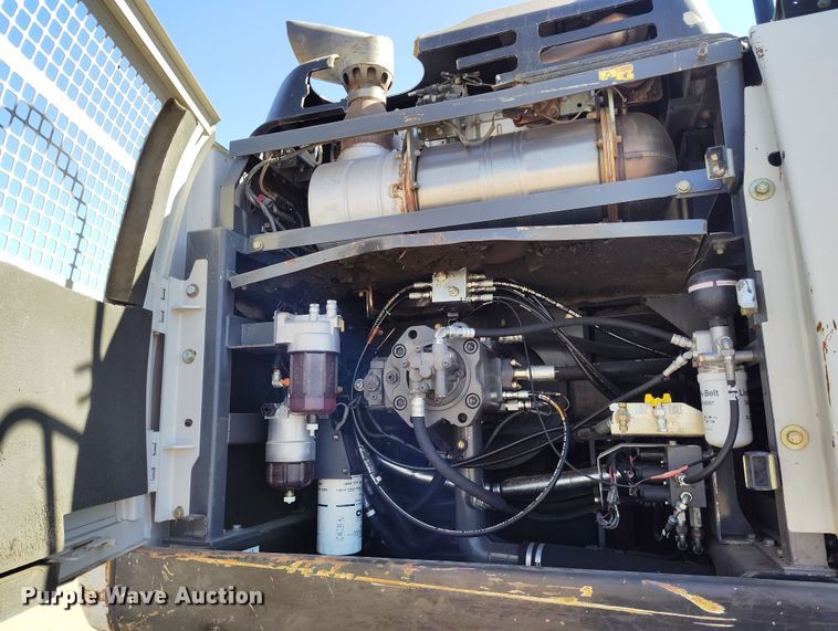 image for item DV6718 2015 Link-Belt 300X4 excavator