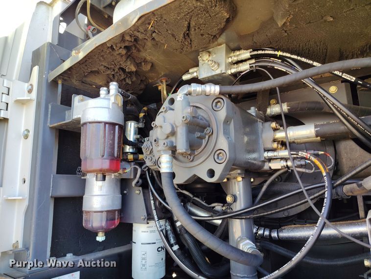 image for item DV6718 2015 Link-Belt 300X4 excavator