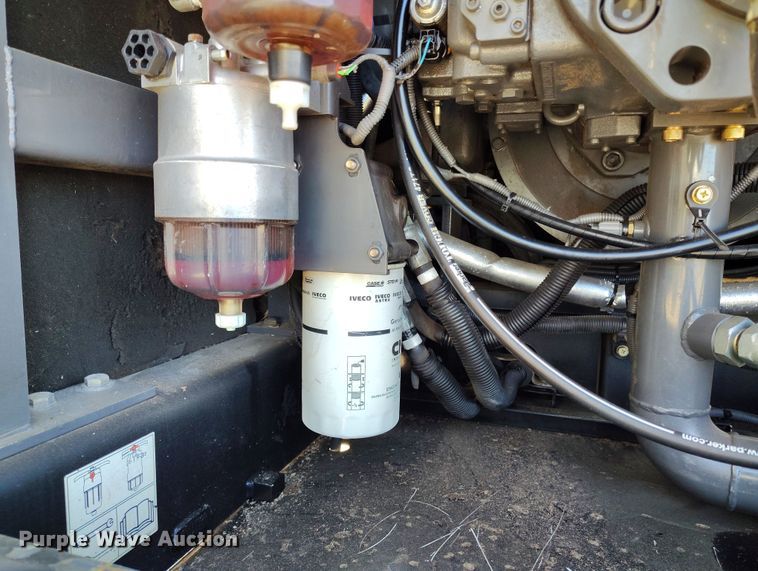 image for item DV6718 2015 Link-Belt 300X4 excavator