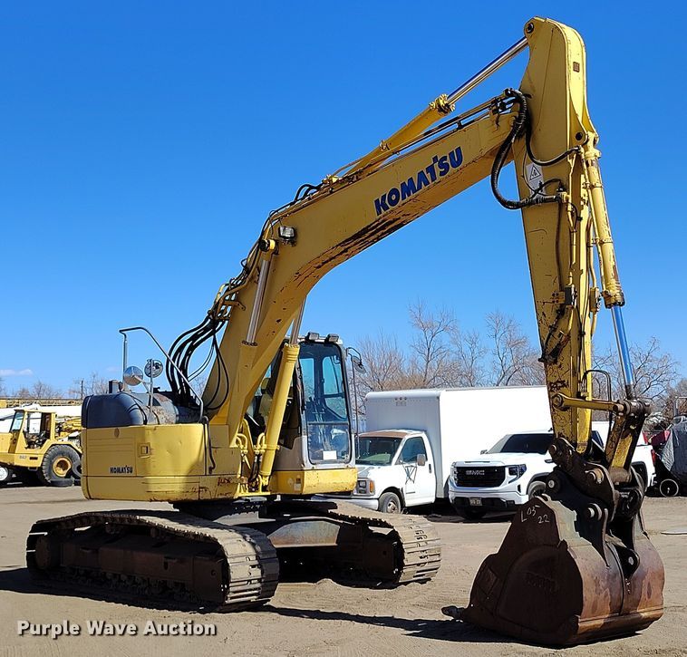 image for item DV6719 2005 Komatsu PC228USLC-3 excavator