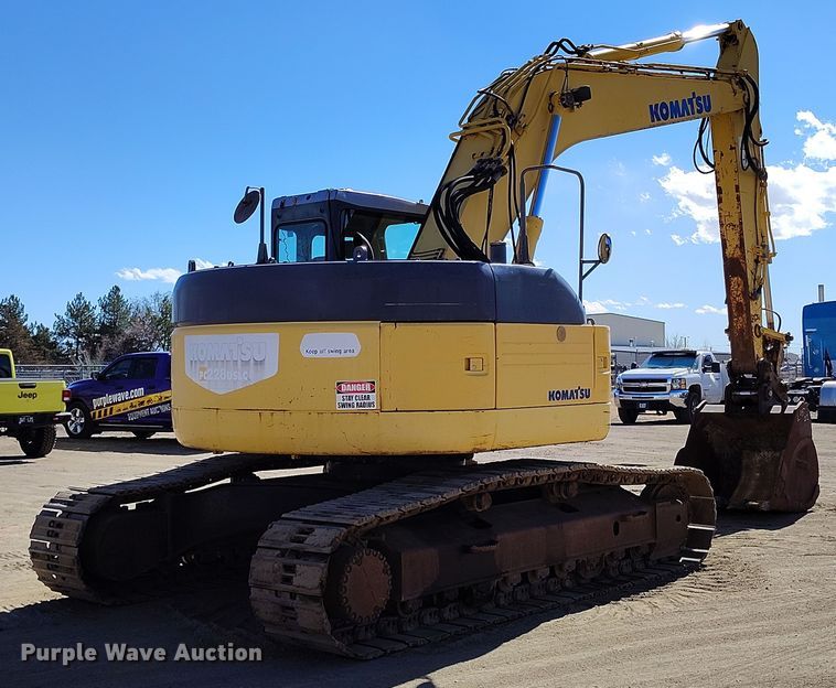 image for item DV6719 2005 Komatsu PC228USLC-3 excavator