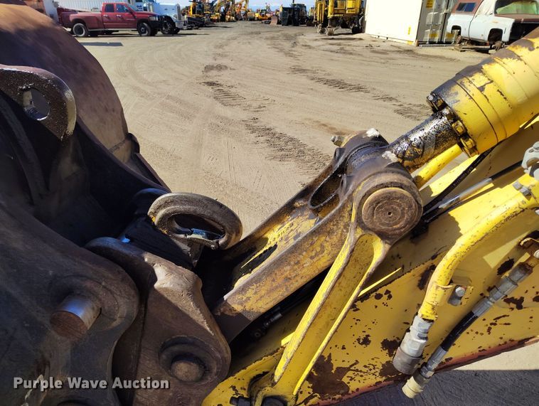 image for item DV6719 2005 Komatsu PC228USLC-3 excavator