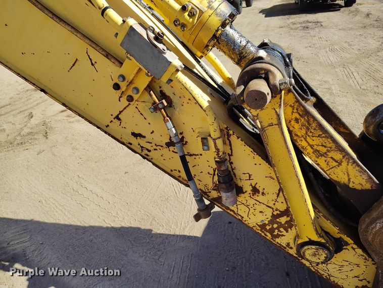 image for item DV6719 2005 Komatsu PC228USLC-3 excavator