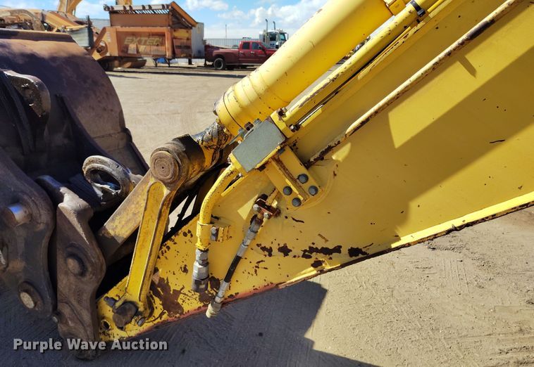 image for item DV6719 2005 Komatsu PC228USLC-3 excavator