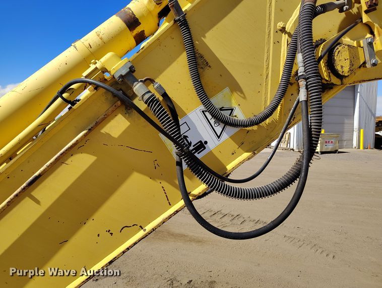 image for item DV6719 2005 Komatsu PC228USLC-3 excavator