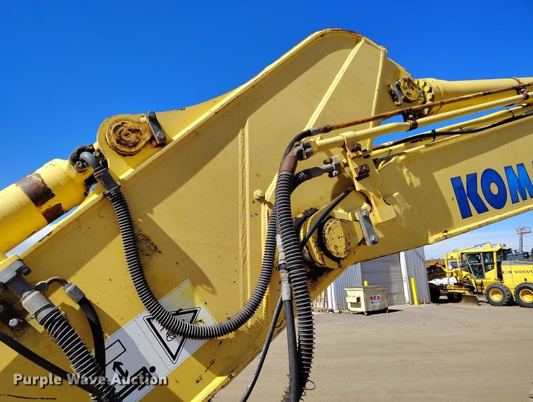 image for item DV6719 2005 Komatsu PC228USLC-3 excavator