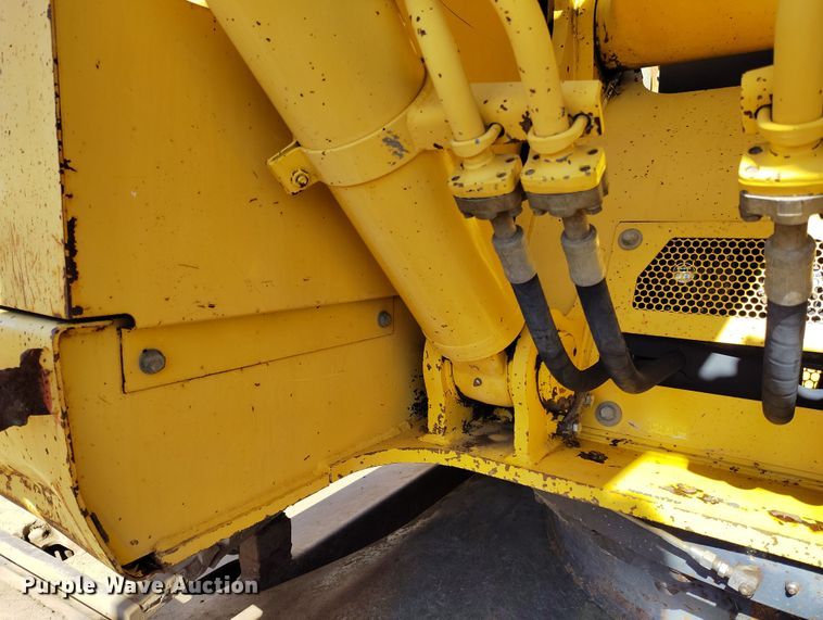 image for item DV6719 2005 Komatsu PC228USLC-3 excavator