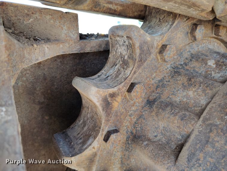 image for item DV6719 2005 Komatsu PC228USLC-3 excavator