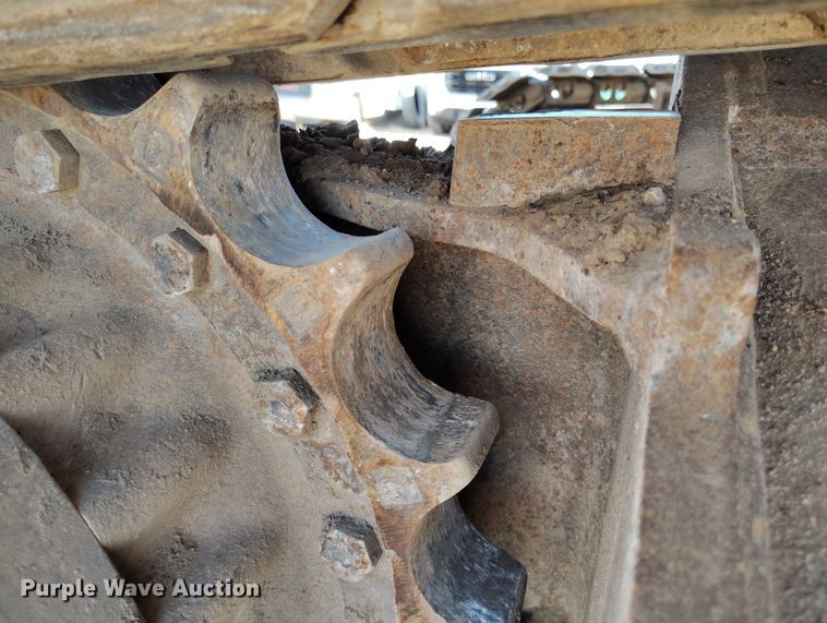 image for item DV6719 2005 Komatsu PC228USLC-3 excavator