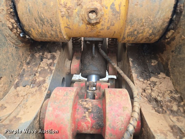 image for item DW1799 2019 Kobelco SK350LC-10 excavator