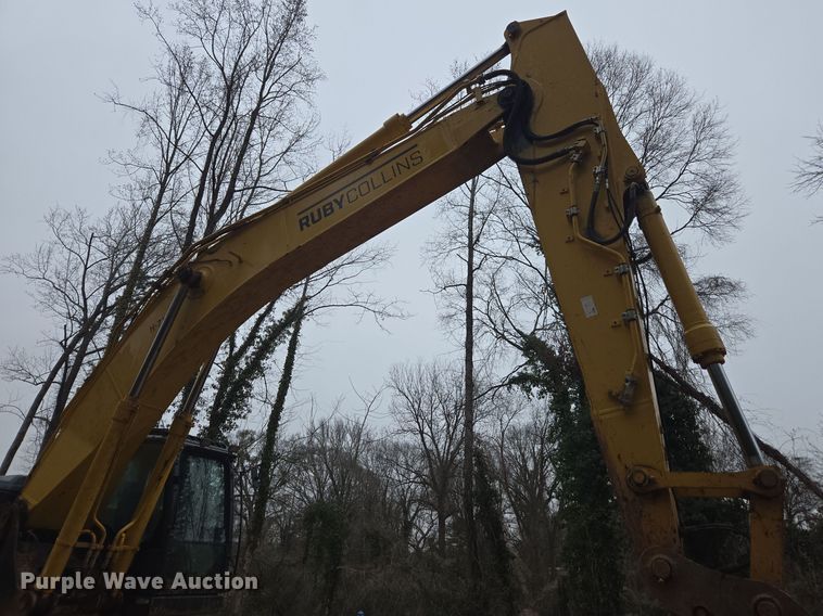 image for item DW1799 2019 Kobelco SK350LC-10 excavator