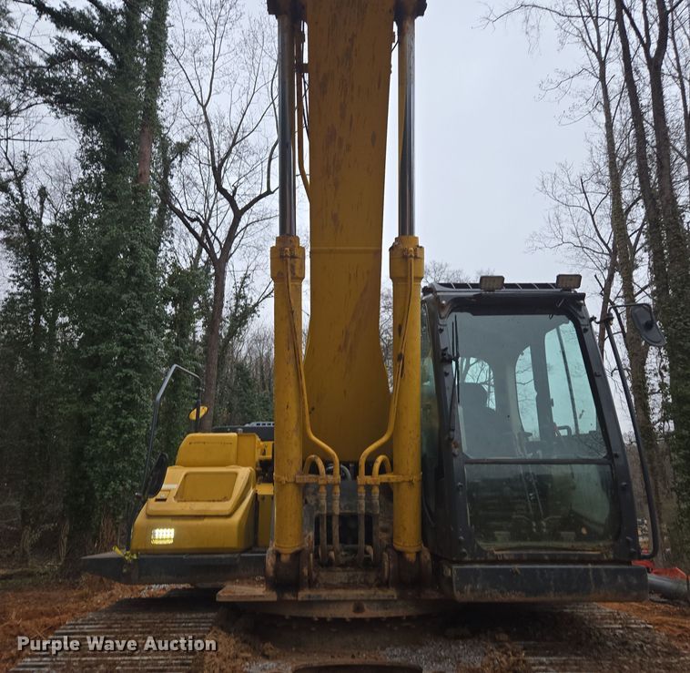 image for item DW1799 2019 Kobelco SK350LC-10 excavator