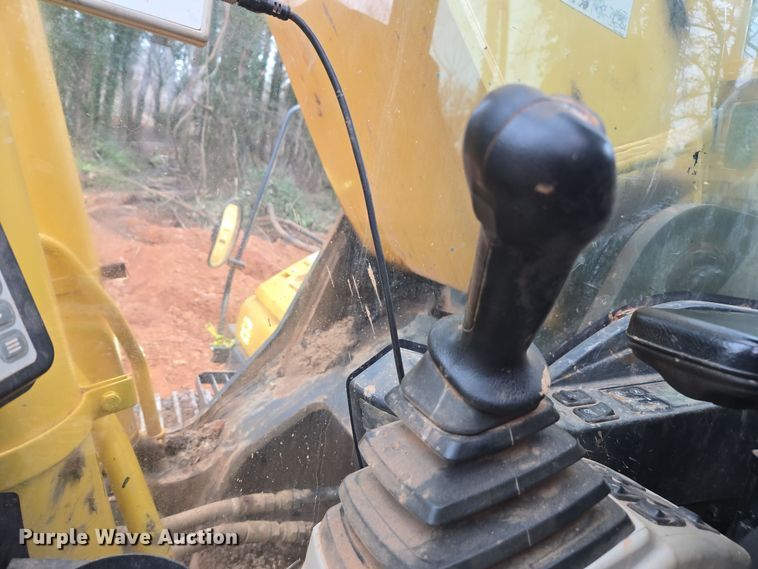 image for item DW1799 2019 Kobelco SK350LC-10 excavator