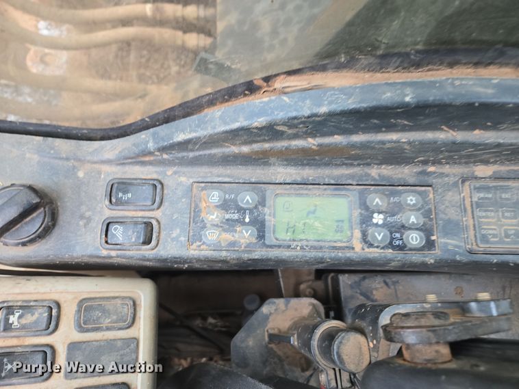 image for item DW1799 2019 Kobelco SK350LC-10 excavator