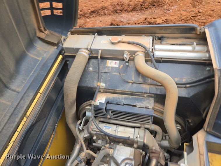 image for item DW1799 2019 Kobelco SK350LC-10 excavator