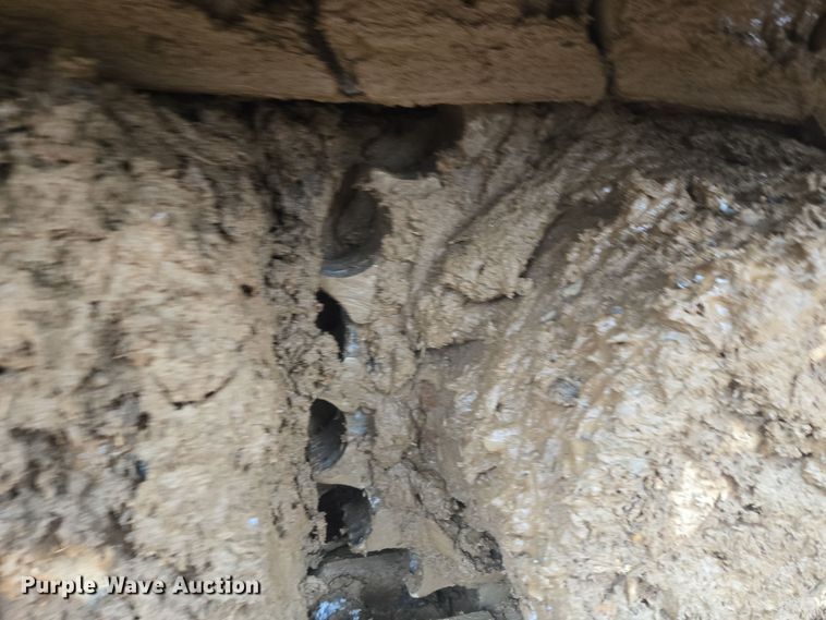 image for item DW1799 2019 Kobelco SK350LC-10 excavator