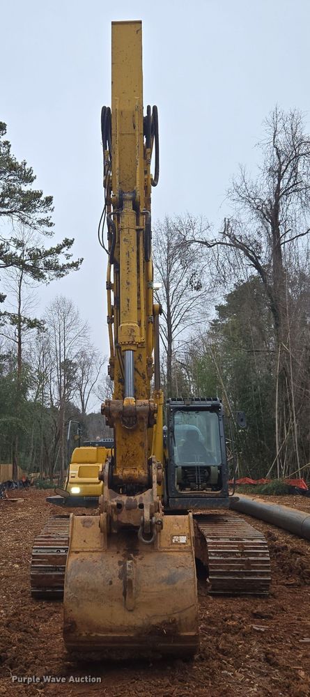 image for item DW1800 2019 Kobelco SK350LC-10 excavator