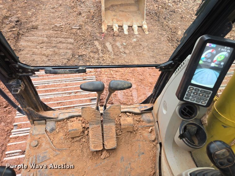 image for item DW1800 2019 Kobelco SK350LC-10 excavator