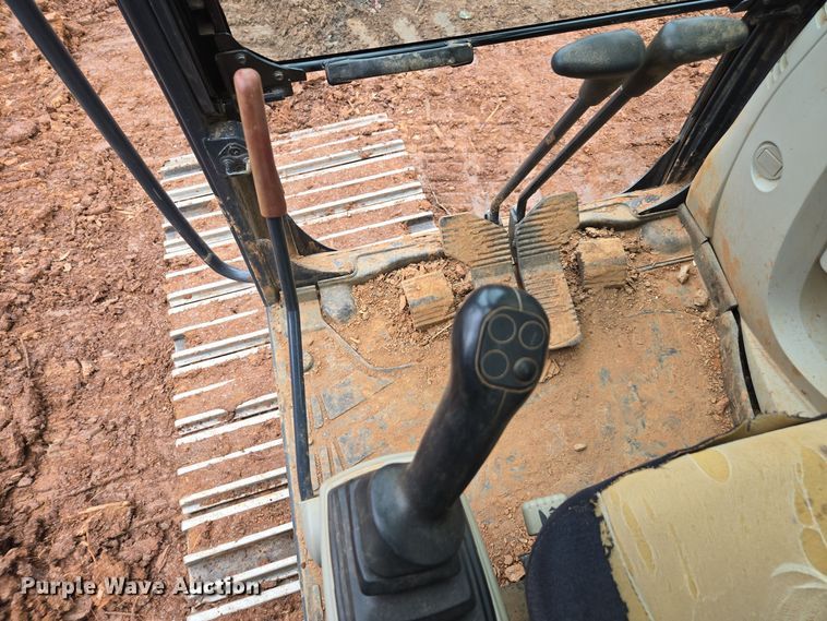 image for item DW1800 2019 Kobelco SK350LC-10 excavator