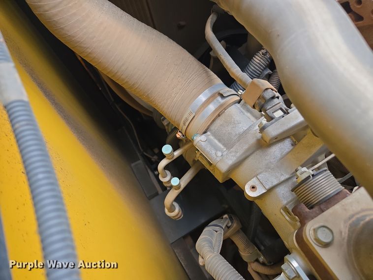 image for item DW1800 2019 Kobelco SK350LC-10 excavator