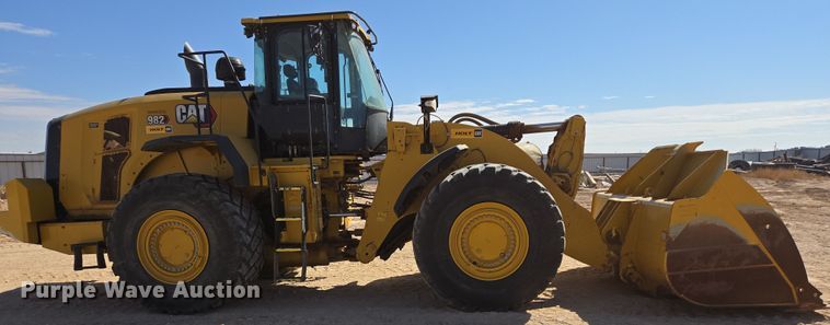 image for item DW1812 2021 Caterpillar 982 wheel loader