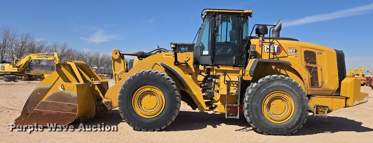 image for item DW1812 2021 Caterpillar 982 wheel loader