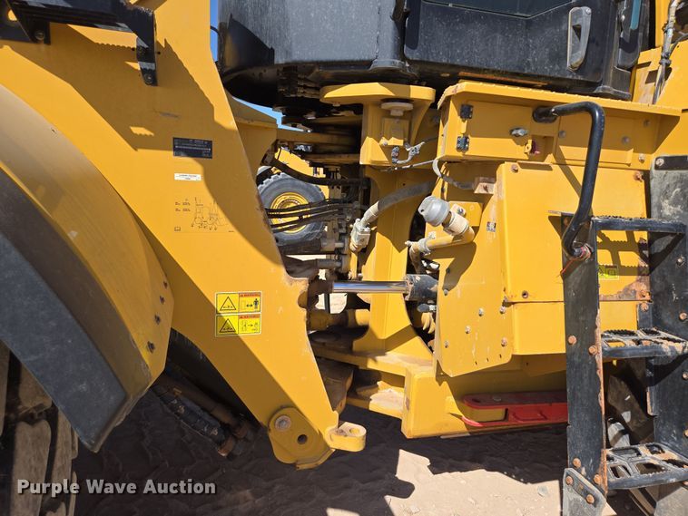 image for item DW1812 2021 Caterpillar 982 wheel loader